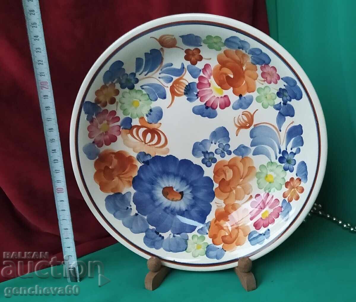 Collectible wall plate faience - markings