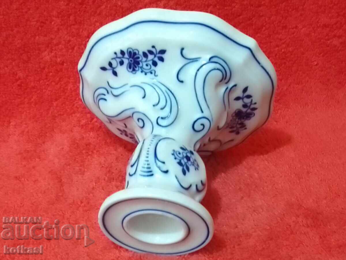 Delivery of Old porcelain candlestick marked HUTSCHENREUTHER Germany