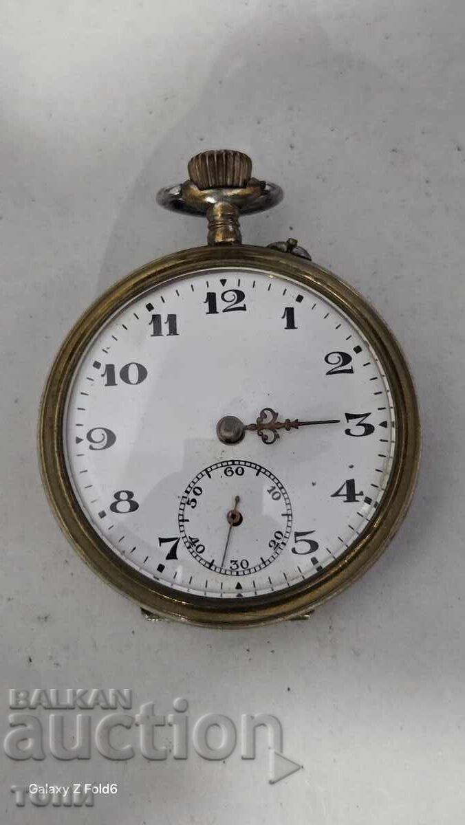 POCKET WATCH WORKS WITHOUT WARRANTY B Z C !!!