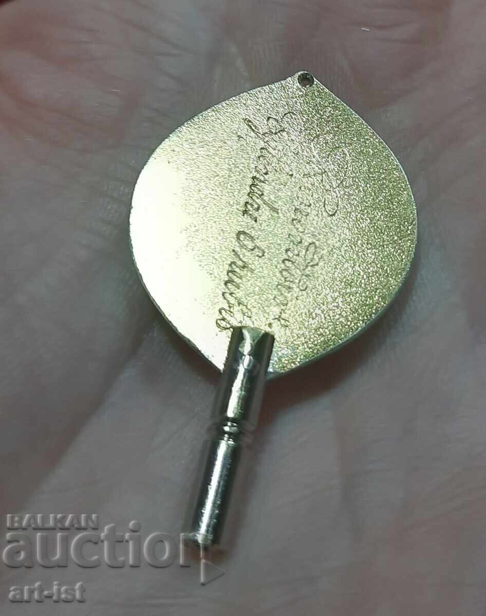 Delivery of Handmade key for a pocket watch from a Basque Priory