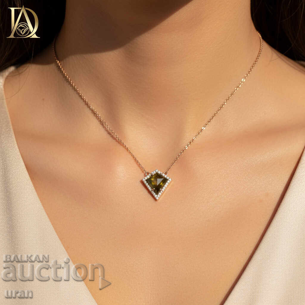 Livrarea Colier nou de aur cu diamant natural de 3,70 ct și diamant de 0,25 ct