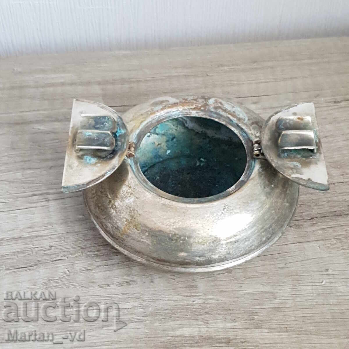 Old silver-plated ashtray with price 40.00 BGN | € 20.45 Old silver-plated ashtray with price 40.00 BGN | € 20.45