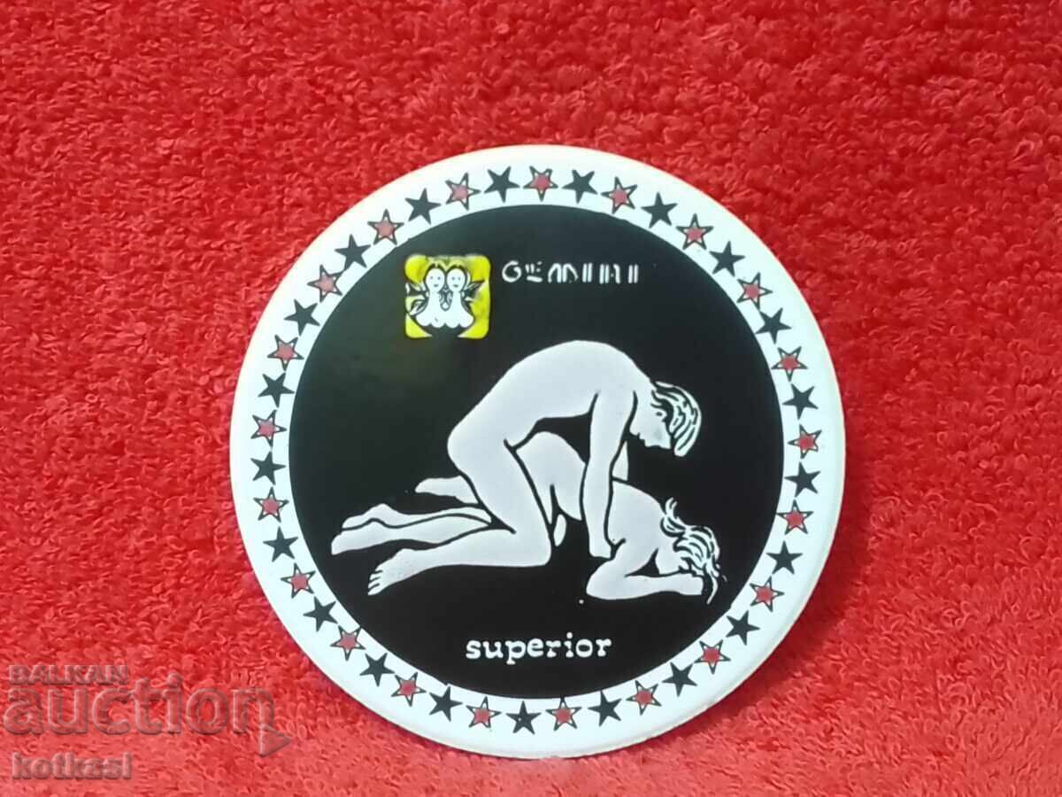 Stand erotic din portelan poza sexuala preferata Zodiac GEMINI Stand erotic din portelan poza sexuala preferata Zodiac GEMINI