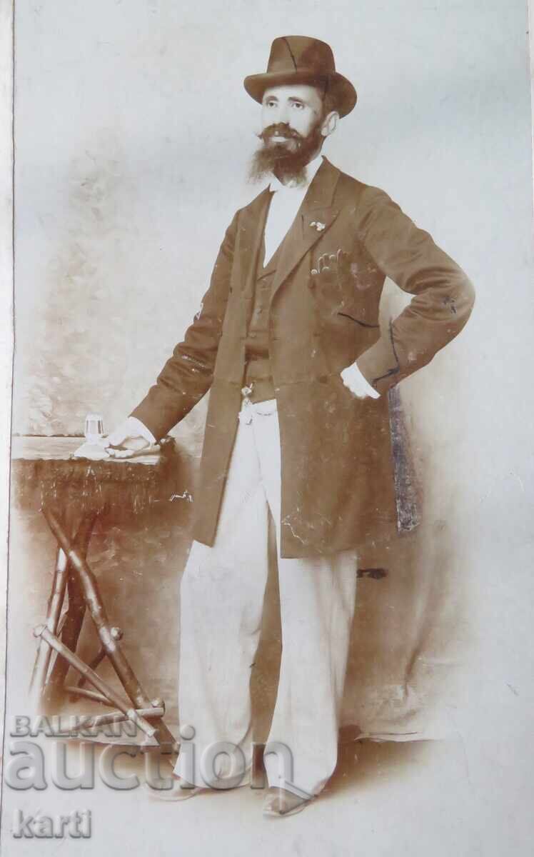 OLD PHOTOGRAPHY - CARDBOARD - ILIE DROSEU with price 49.99 BGN | € 25.56 OLD PHOTOGRAPHY - CARDBOARD - ILIE DROSEU with price 49.99 BGN | € 25.56