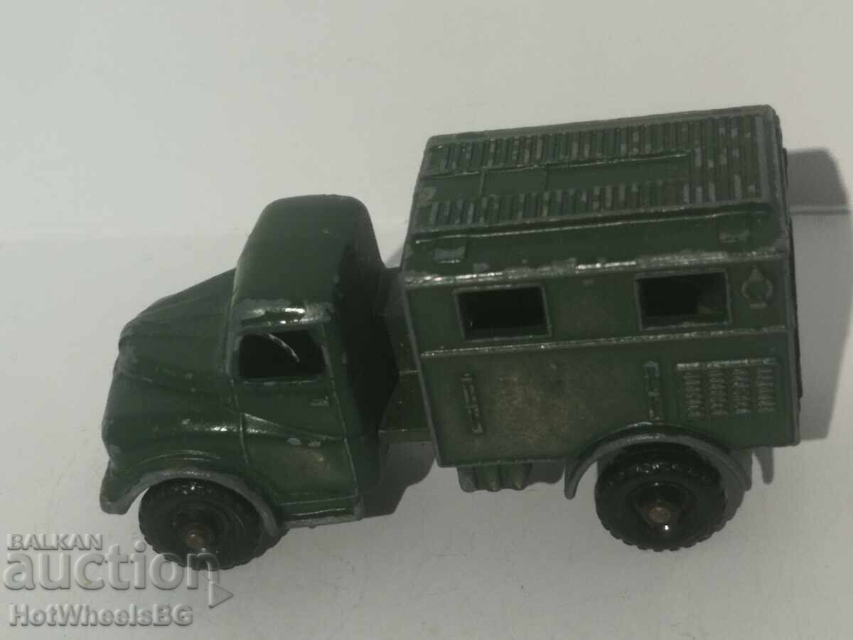 MATCHBOX LESNEY. No. 68A Army Wireless Truck 1959 - 6 MATCHBOX LESNEY. No. 68A Army Wireless Truck 1959 - 6