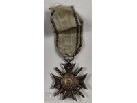 MILITARY CROSS FOR COURAGE WITH ORIGINAL RIBBON ORDER OF WAR