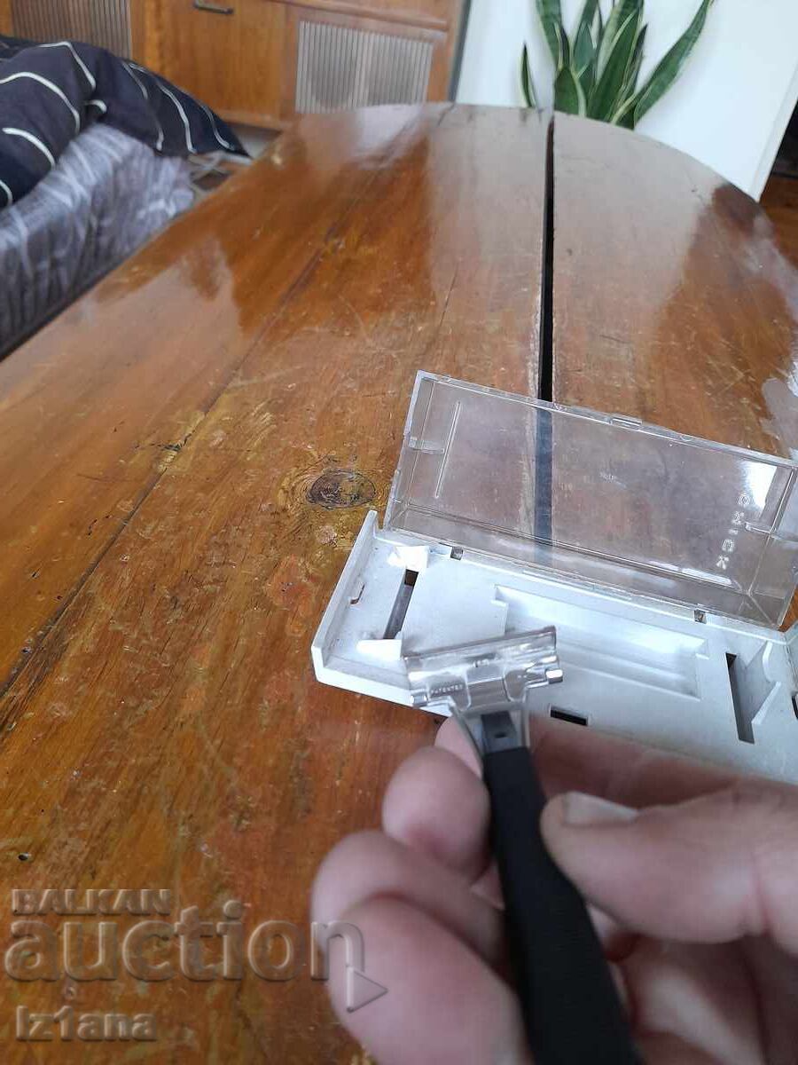 Παλιό ξυράφι SCHICK - 7 Παλιό ξυράφι SCHICK - 7