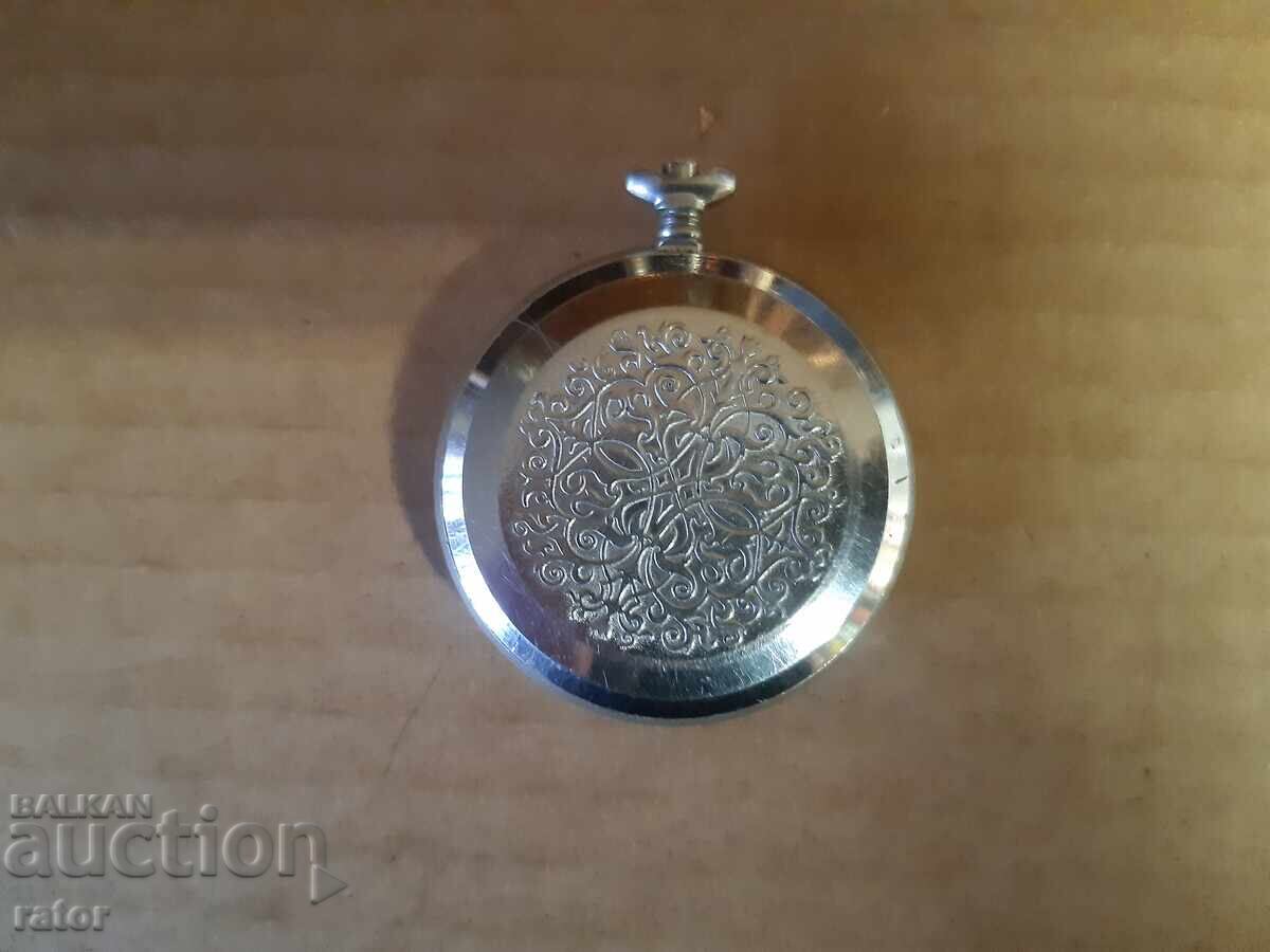 Case with covers for an old pocket watch LIGHTNING with price 15.00 BGN | € 7.67 Case with covers for an old pocket watch LIGHTNING with price 15.00 BGN | € 7.67