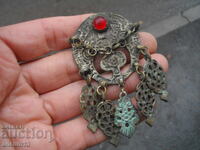 OLD BROOCH FLASH SBH