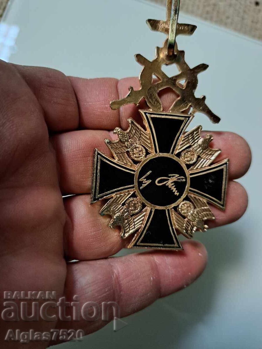 Auction Awarded officer badge from the Wehrmacht Auction Awarded officer badge from the Wehrmacht