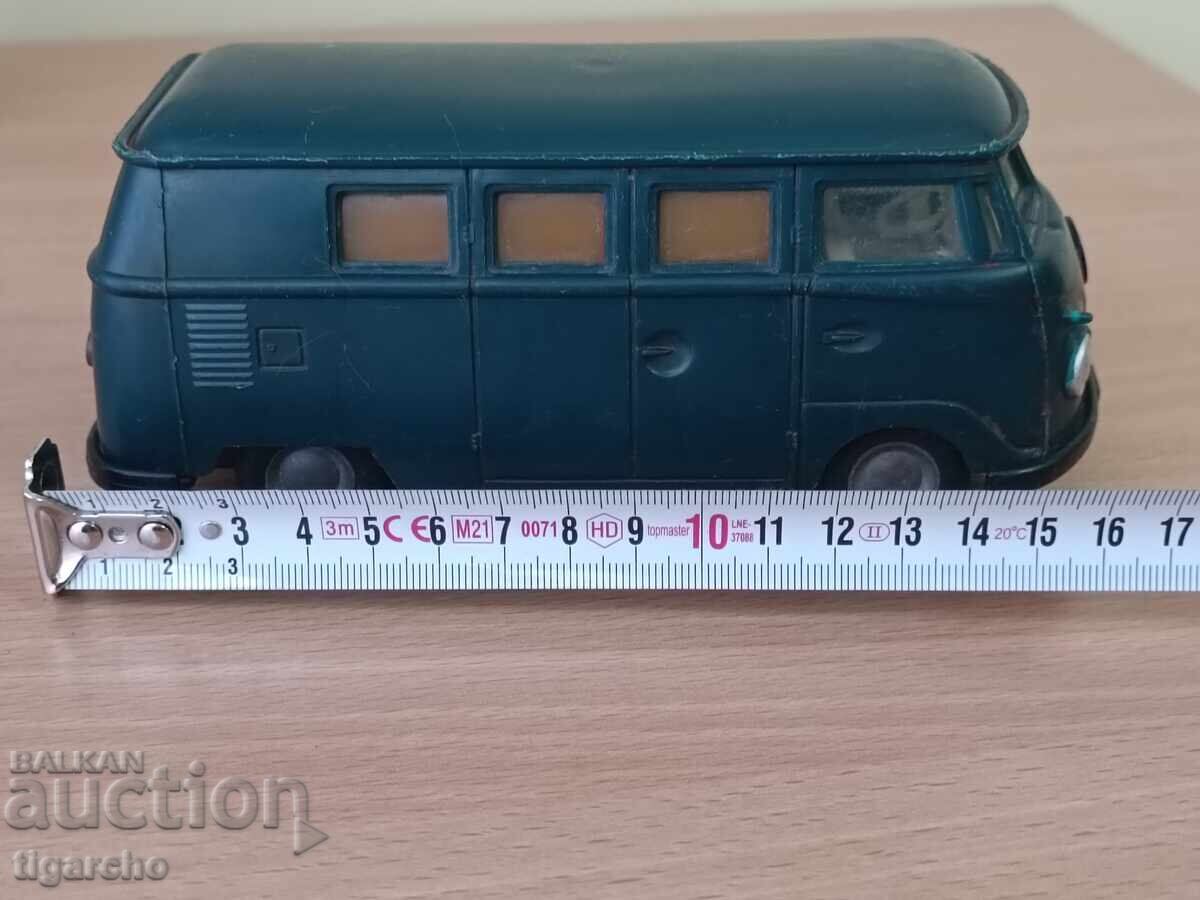 Delivery of An old toy Delivery of An old toy