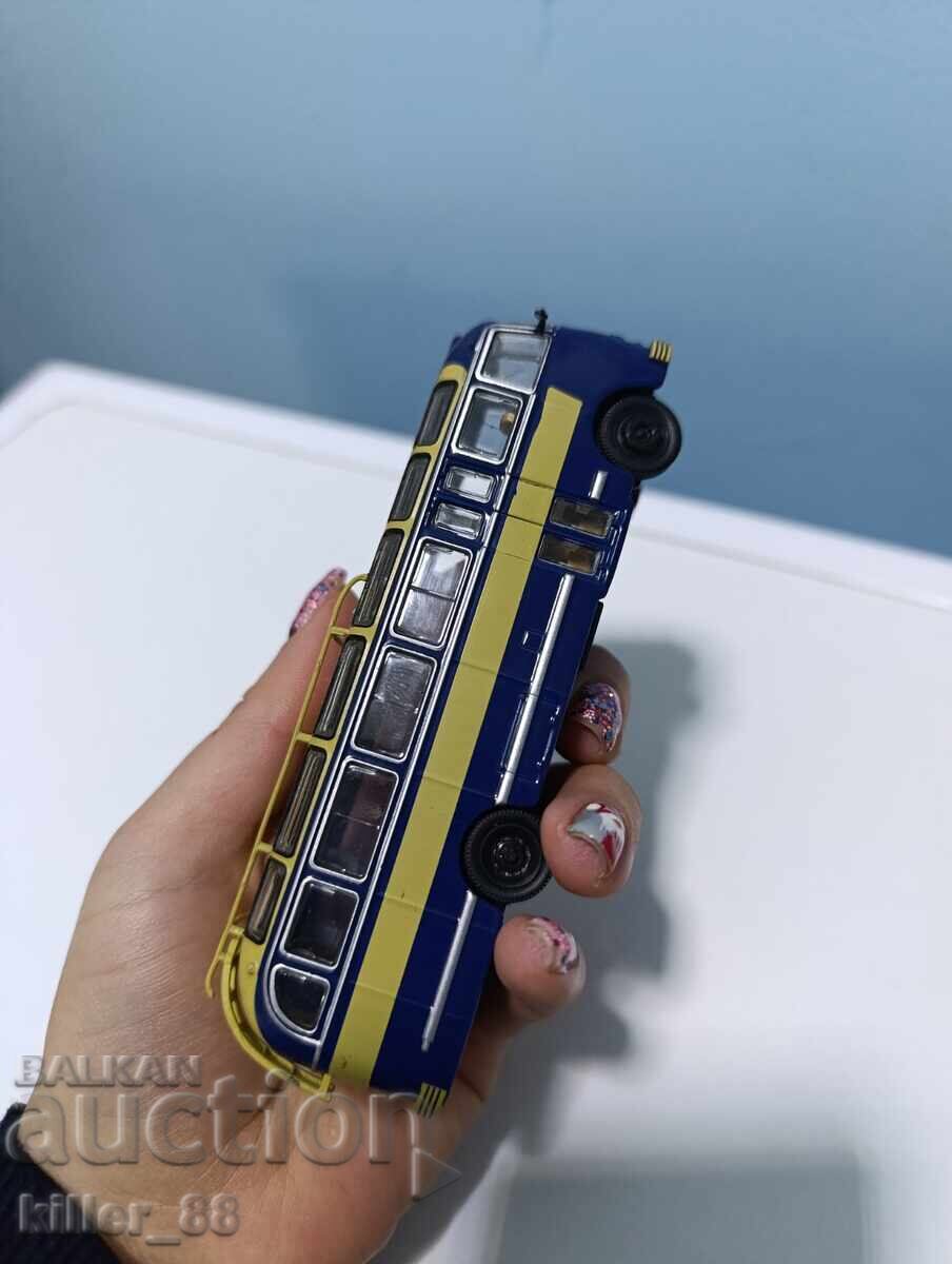 Ikarus 30 metal bus with price 50.00 BGN | € 25.56 Ikarus 30 metal bus with price 50.00 BGN | € 25.56