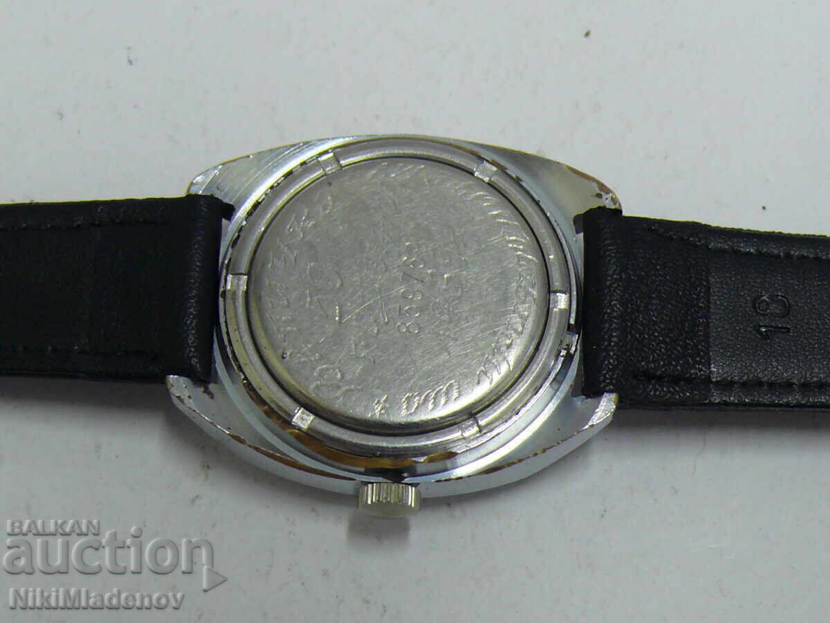 Soviet Rocket Men's Wristwatch with Date Function - 6