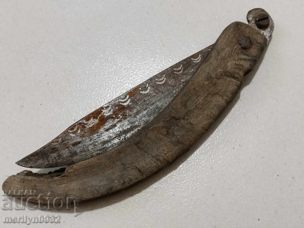 Renaissance haidushka jay leg, polished buffalo horn 28cm with price 179.00 BGN | € 91.52