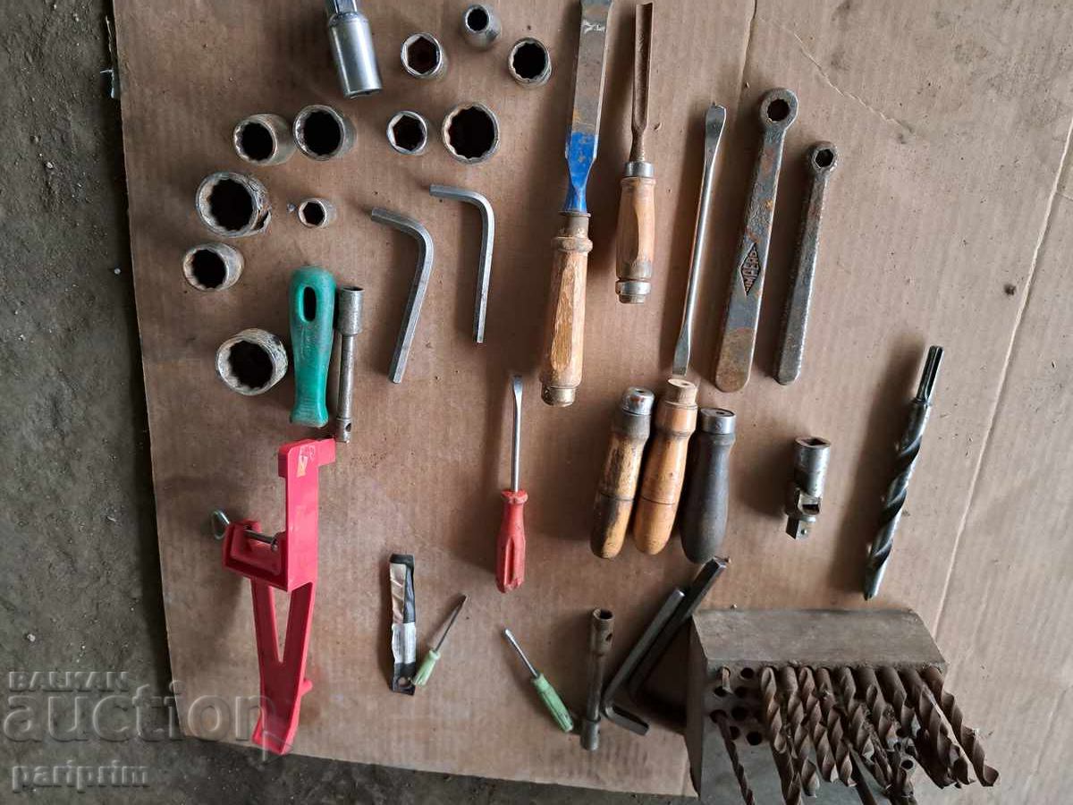 LOT, Tools, Manual, Dozens, BZC.