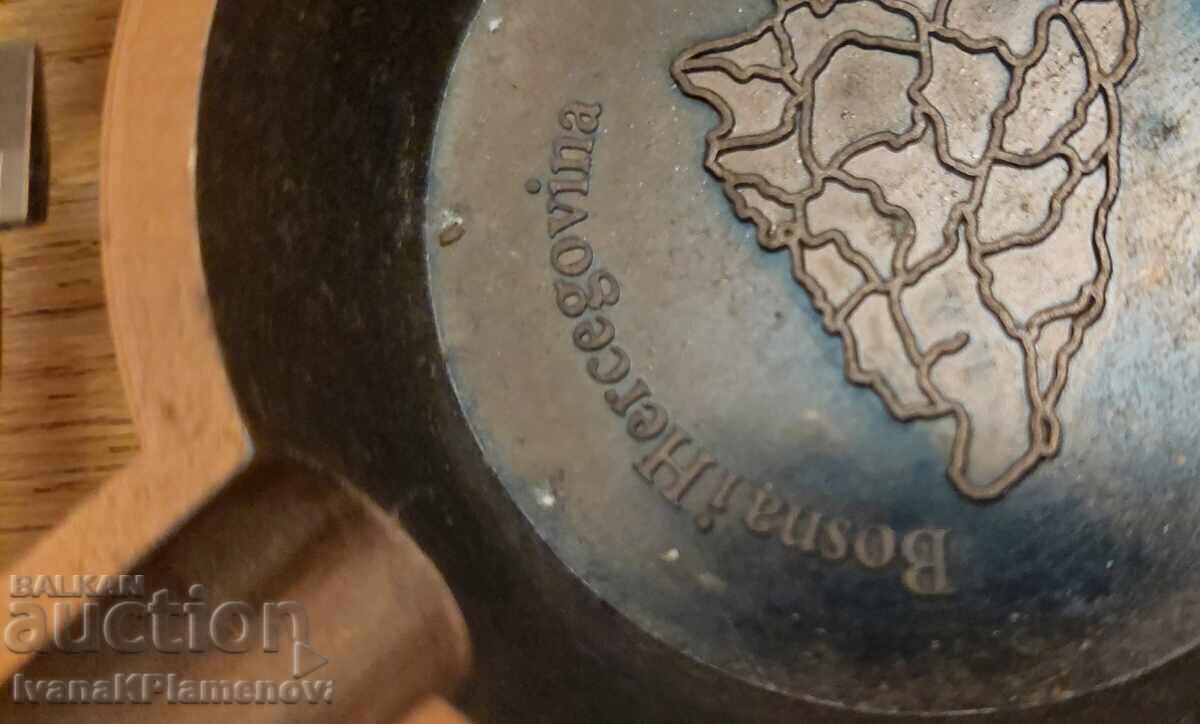 Licitație Metal suvenir