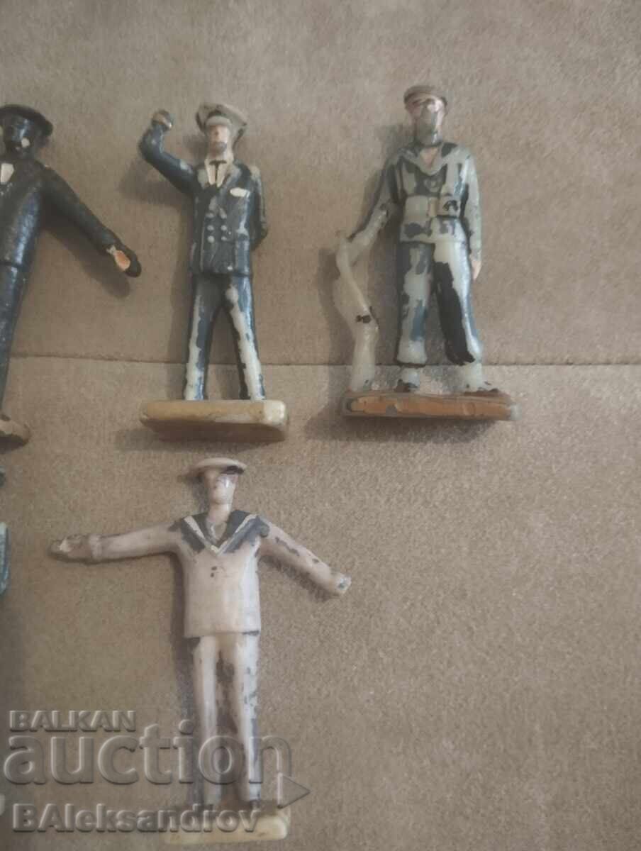 Auction Lot of hand-painted sailors Auction Lot of hand-painted sailors
