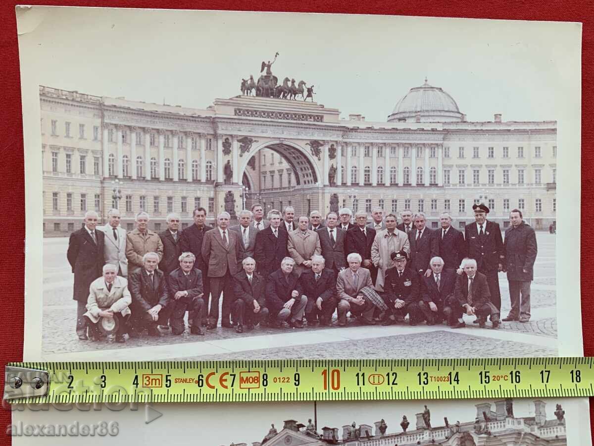 Gen. Kirill Kirilov Leningrad 1984 two old photos with price 8.00 BGN | € 4.09 Gen. Kirill Kirilov Leningrad 1984 two old photos with price 8.00 BGN | € 4.09