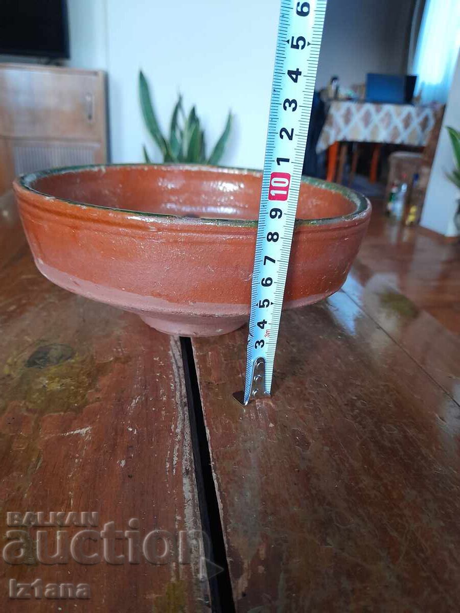 Oală veche din ceramică cu preț 37.00 BGN | € 18.92
