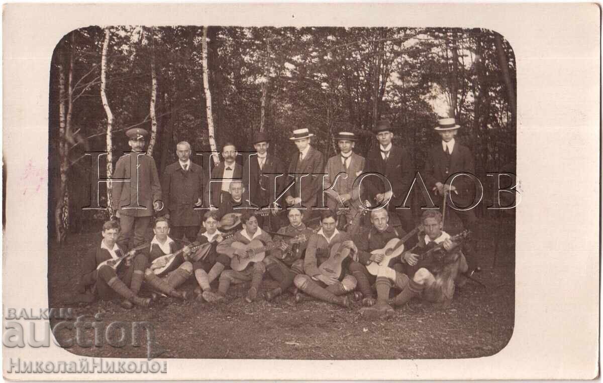 OLD PHOTO OUTING FOOTBALL STRING ORCHESTRA D230 OLD PHOTO OUTING FOOTBALL STRING ORCHESTRA D230