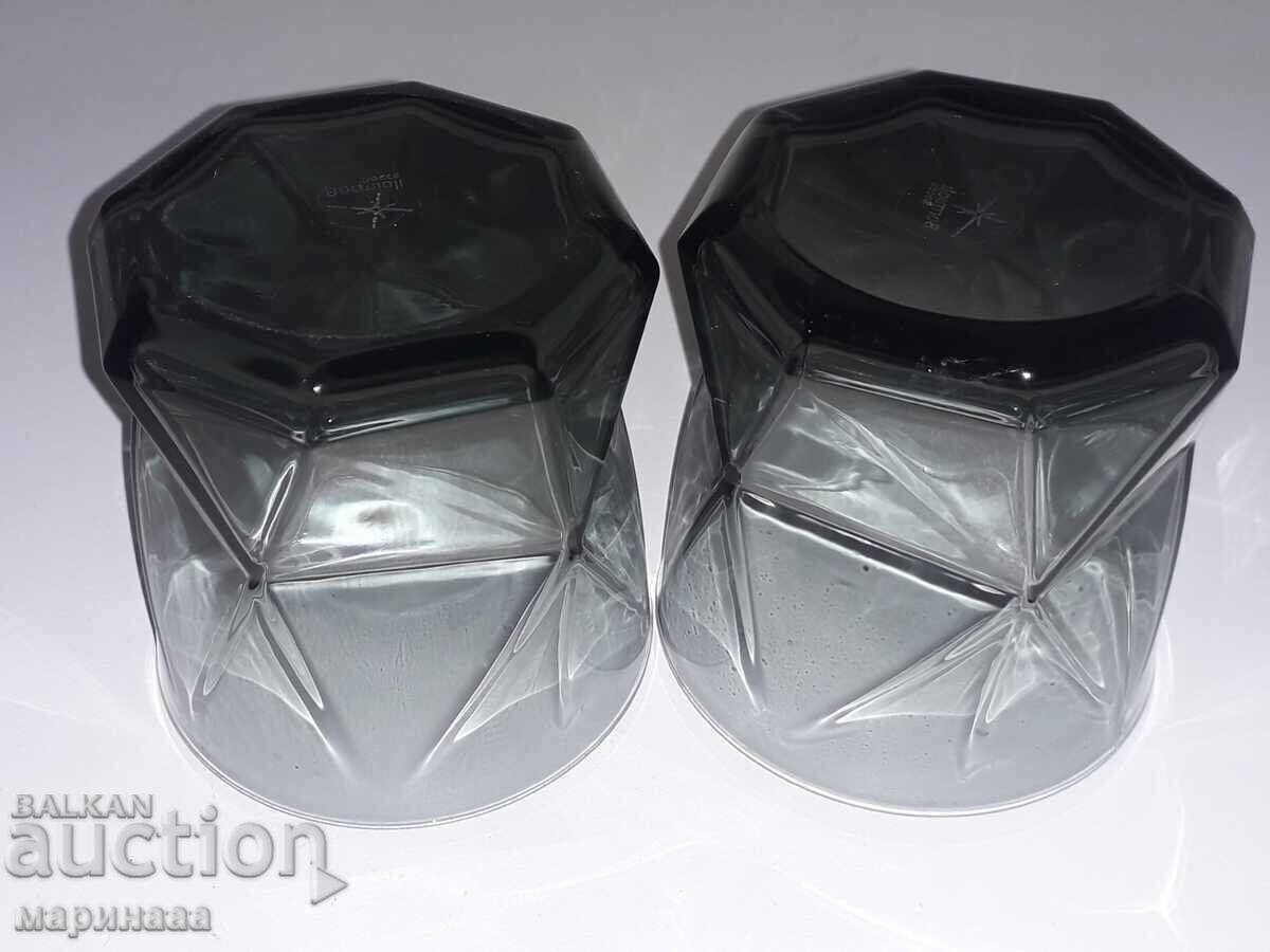 Аукцион 2 ЧАШИ ''BORMIOLI ROCCO''. ТЪМНО СТЪКЛО Аукцион 2 ЧАШИ ''BORMIOLI ROCCO''. ТЪМНО СТЪКЛО
