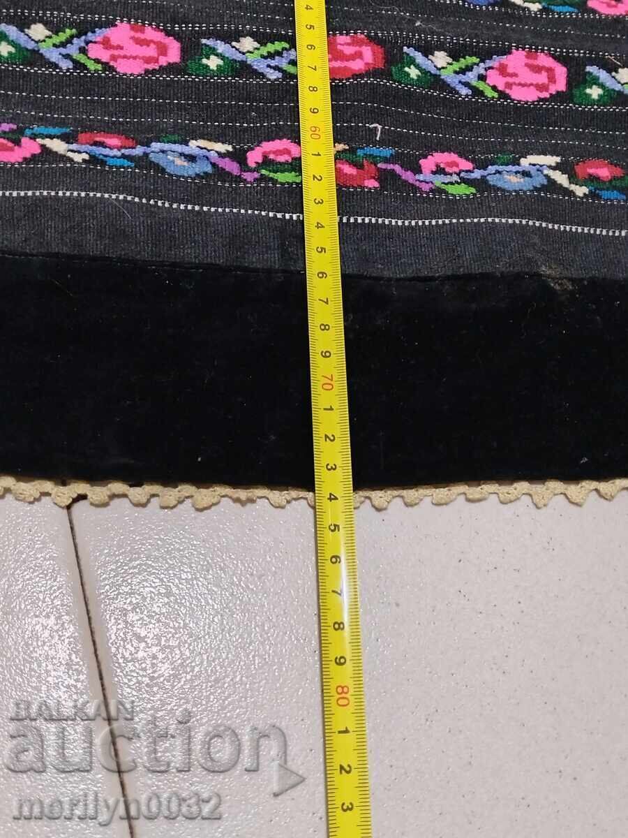 Auction  Old woven, embroidered and embroidered apron, costume, sukman