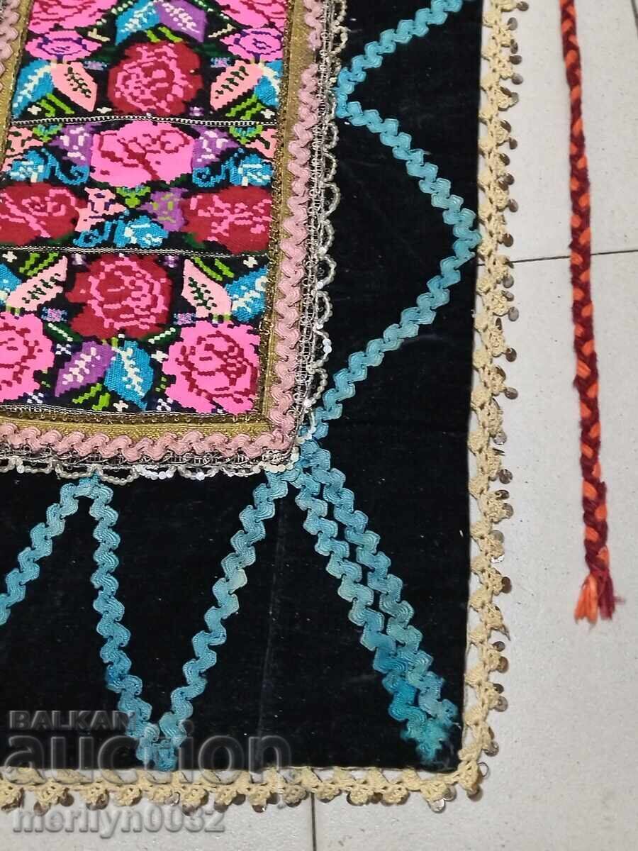 Licitație Șorț vechi țesut, brodat și brodat, costum, sukman