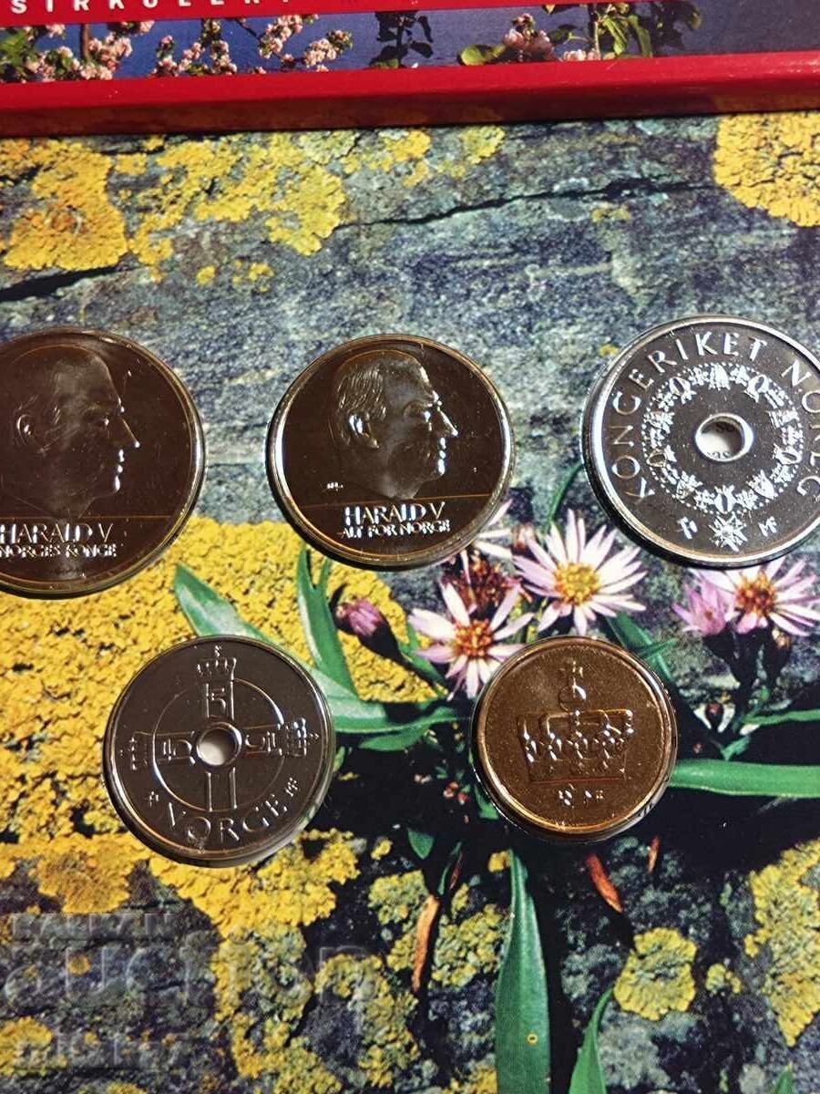 Παράδοση Σετ νομισμάτων, Νορβηγία, 2002. Παράδοση Σετ νομισμάτων, Νορβηγία, 2002.