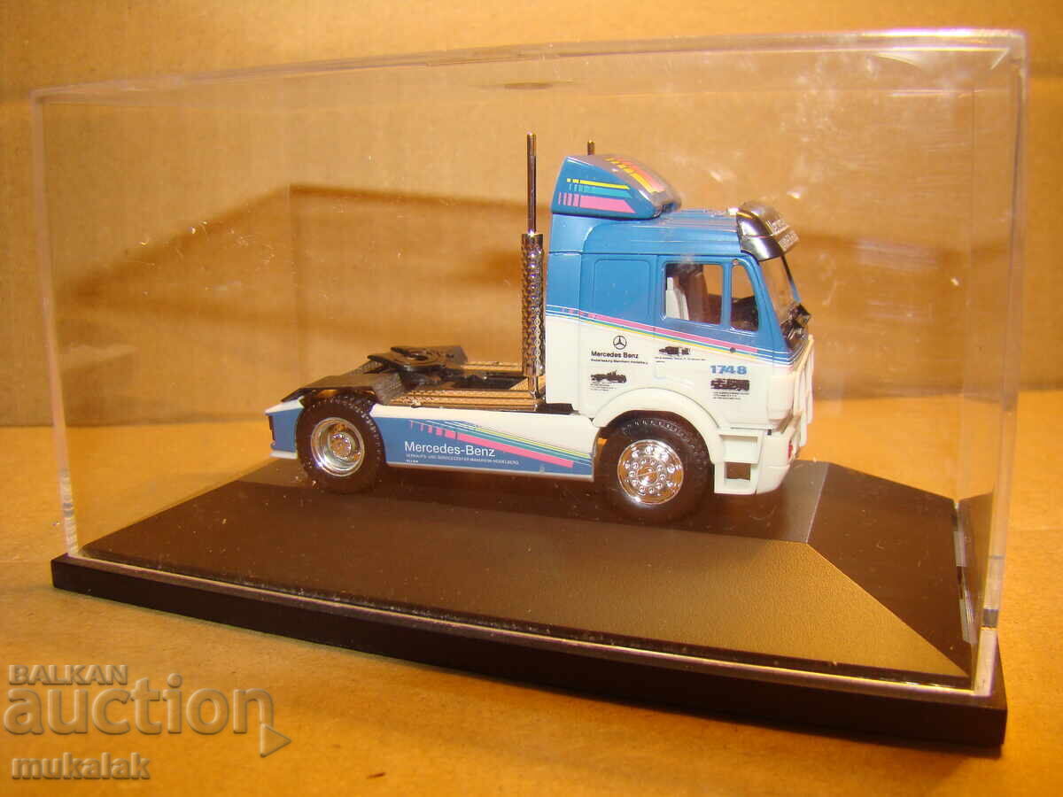 Delivery of HERPA HO 1/87 MERCEDES BENZ TRACTOR TRUCK MODEL TOY Delivery of HERPA HO 1/87 MERCEDES BENZ TRACTOR TRUCK MODEL TOY