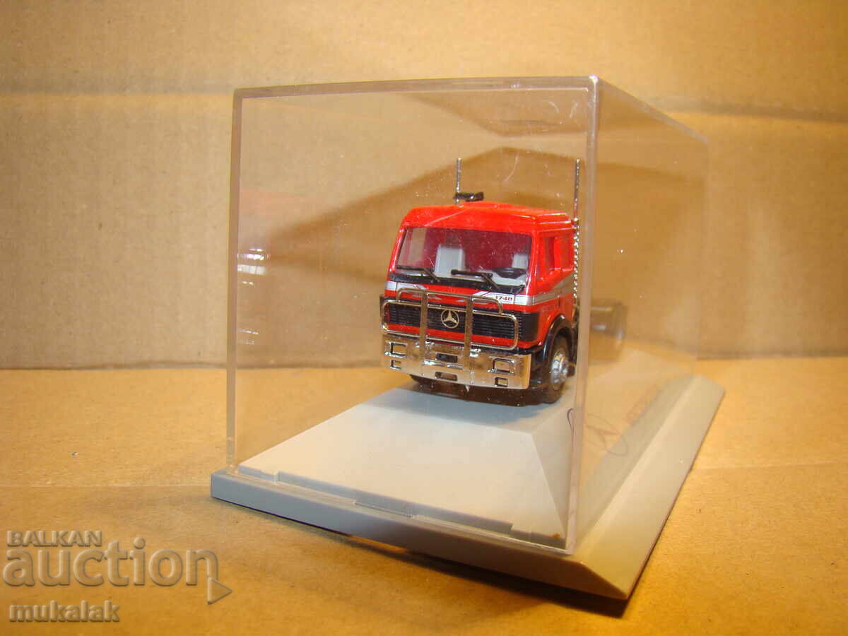 HERPA HO 1/87 MERCEDES BENZ REMORCARE MODEL JUCĂRIE cu preț 20.00 BGN | € 10.23 HERPA HO 1/87 MERCEDES BENZ REMORCARE MODEL JUCĂRIE cu preț 20.00 BGN | € 10.23