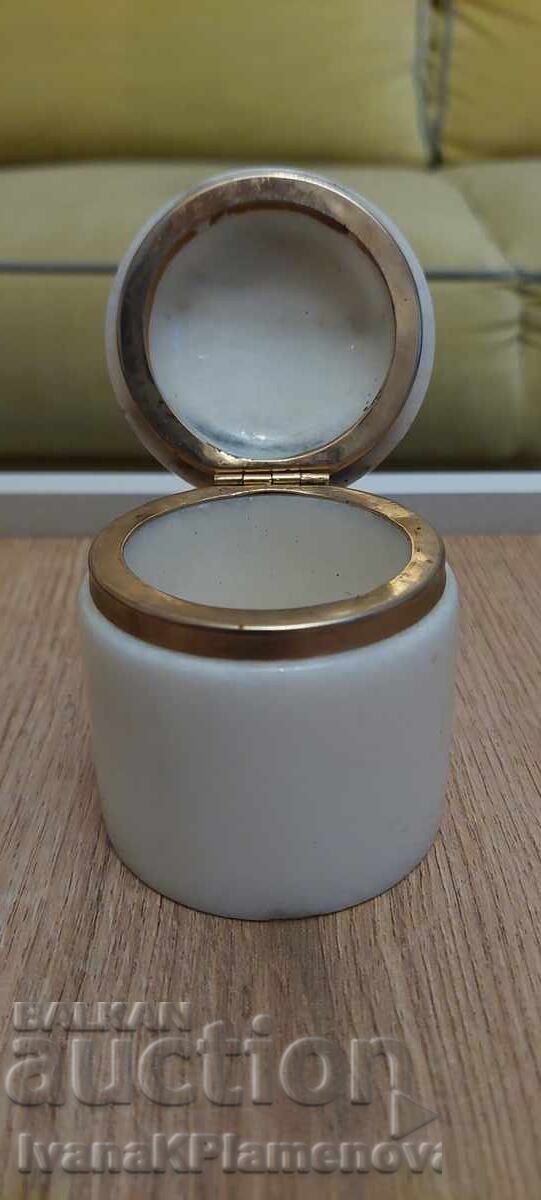 Marble box for collectors with price 24.00 BGN | € 12.27 Marble box for collectors with price 24.00 BGN | € 12.27