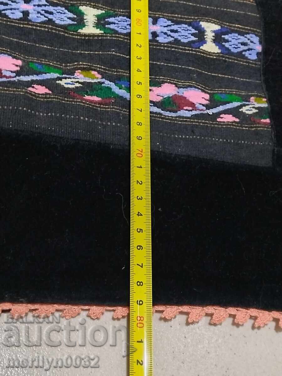 Delivery of Old woven, embroidered and embroidered apron, costume, sukman Delivery of Old woven, embroidered and embroidered apron, costume, sukman