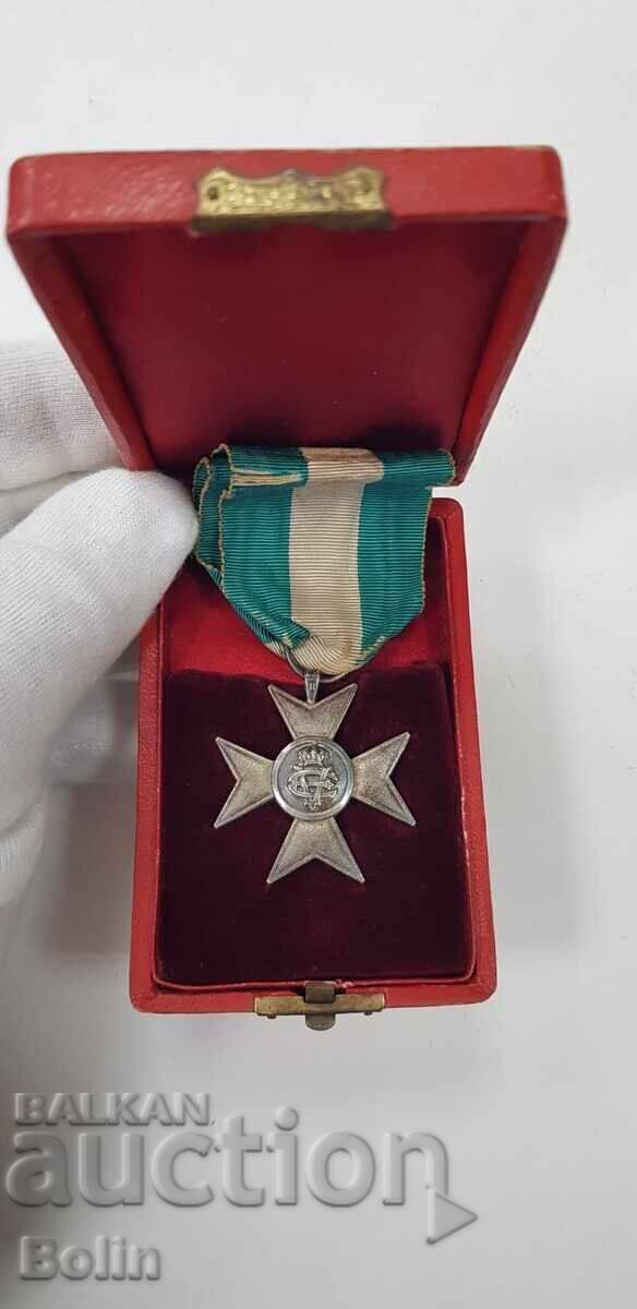 Σπάνιος Ασημένιος Σταυρός Αξίας 16 στον ιταλικό στρατό το 1900 - 6