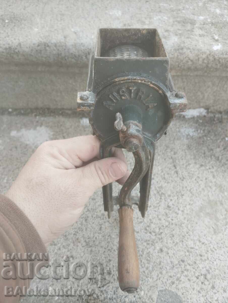 Auction Old tomato grinding machine, etc. Auction Old tomato grinding machine, etc.