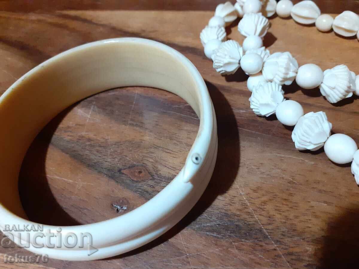 Jewelry set - necklace and bone bracelet with price 79.00 BGN | € 40.39 Jewelry set - necklace and bone bracelet with price 79.00 BGN | € 40.39