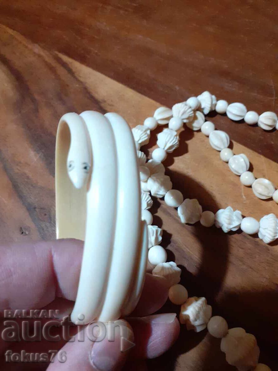 Auction Jewelry set - necklace and bone bracelet Auction Jewelry set - necklace and bone bracelet
