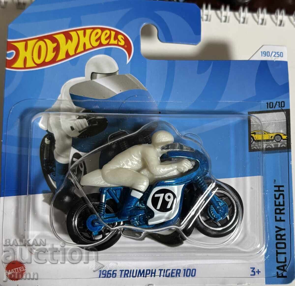 Hot Wheels - 1966 Triumph Tiger 100