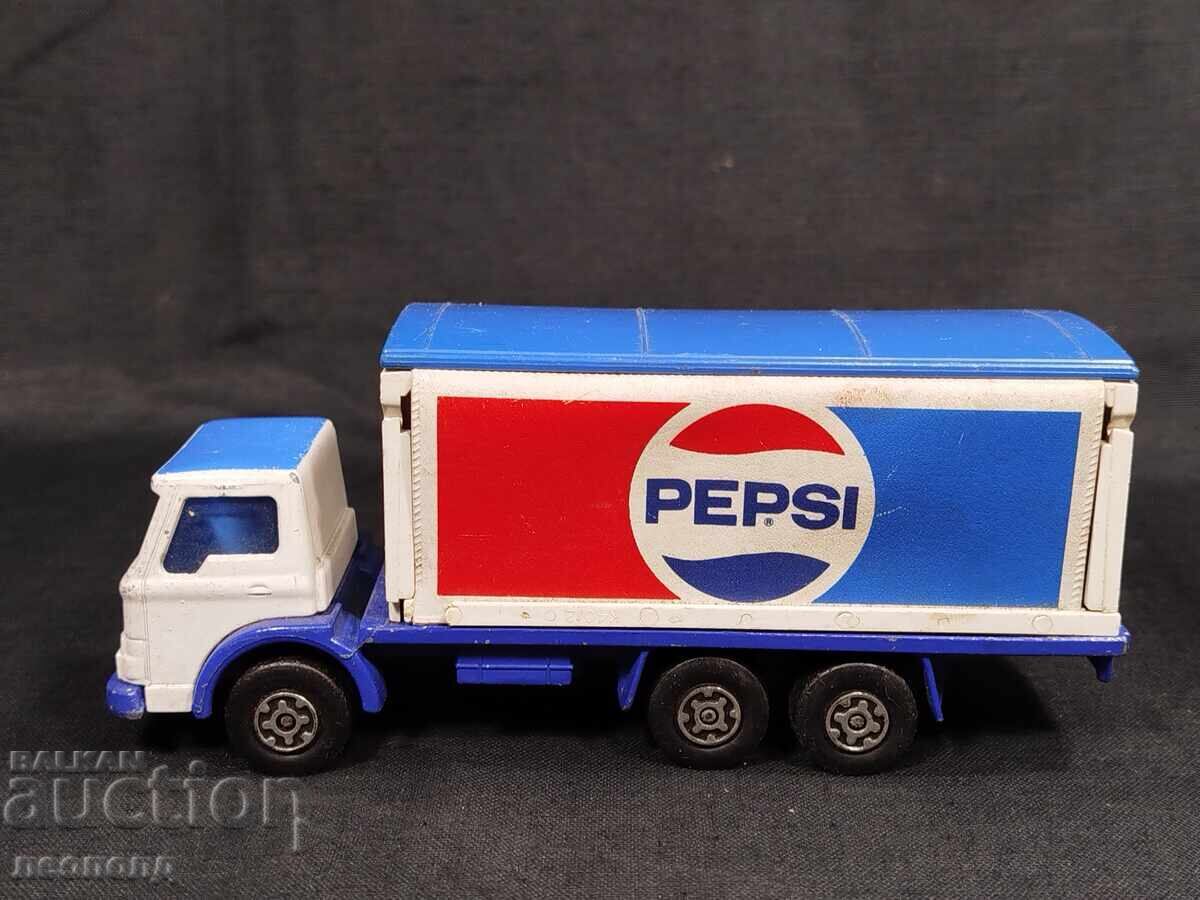 OLD RETRO METAL TRUCK PEPSI MATCHBOX KING SIZE with price 20.00 BGN | € 10.23 OLD RETRO METAL TRUCK PEPSI MATCHBOX KING SIZE with price 20.00 BGN | € 10.23