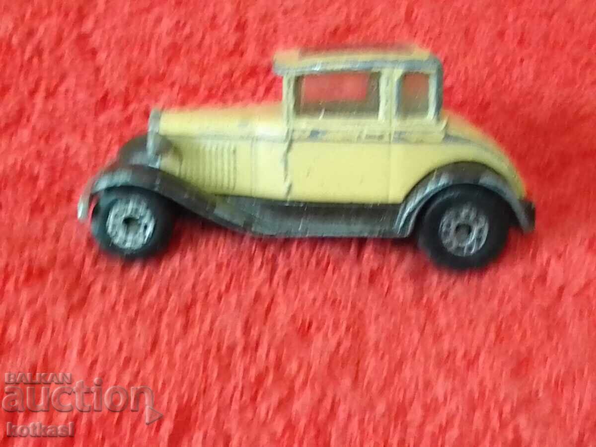 Стара метална кола1979 модел A FORD MATCHBOX MACAU с цена € 3.00 | 5.87 лв. Стара метална кола1979 модел A FORD MATCHBOX MACAU с цена € 3.00 | 5.87 лв.