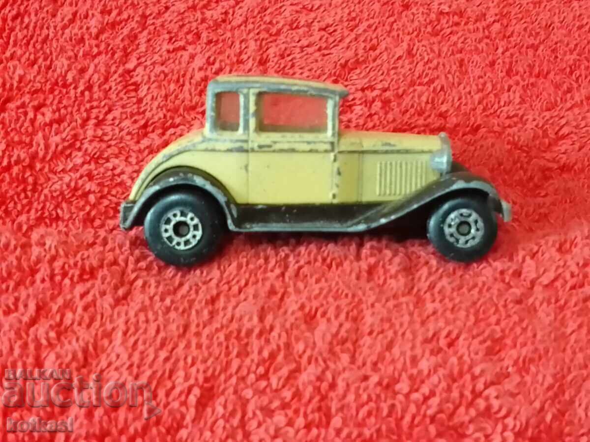 Delivery of Old metal car 1979 model A FORD MATCHBOX MACAU Delivery of Old metal car 1979 model A FORD MATCHBOX MACAU