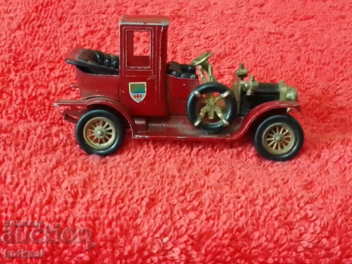 Delivery of Vintage MATCHBOX Lesney Model Of Yesteryear 1912 Metal Car Delivery of Vintage MATCHBOX Lesney Model Of Yesteryear 1912 Metal Car