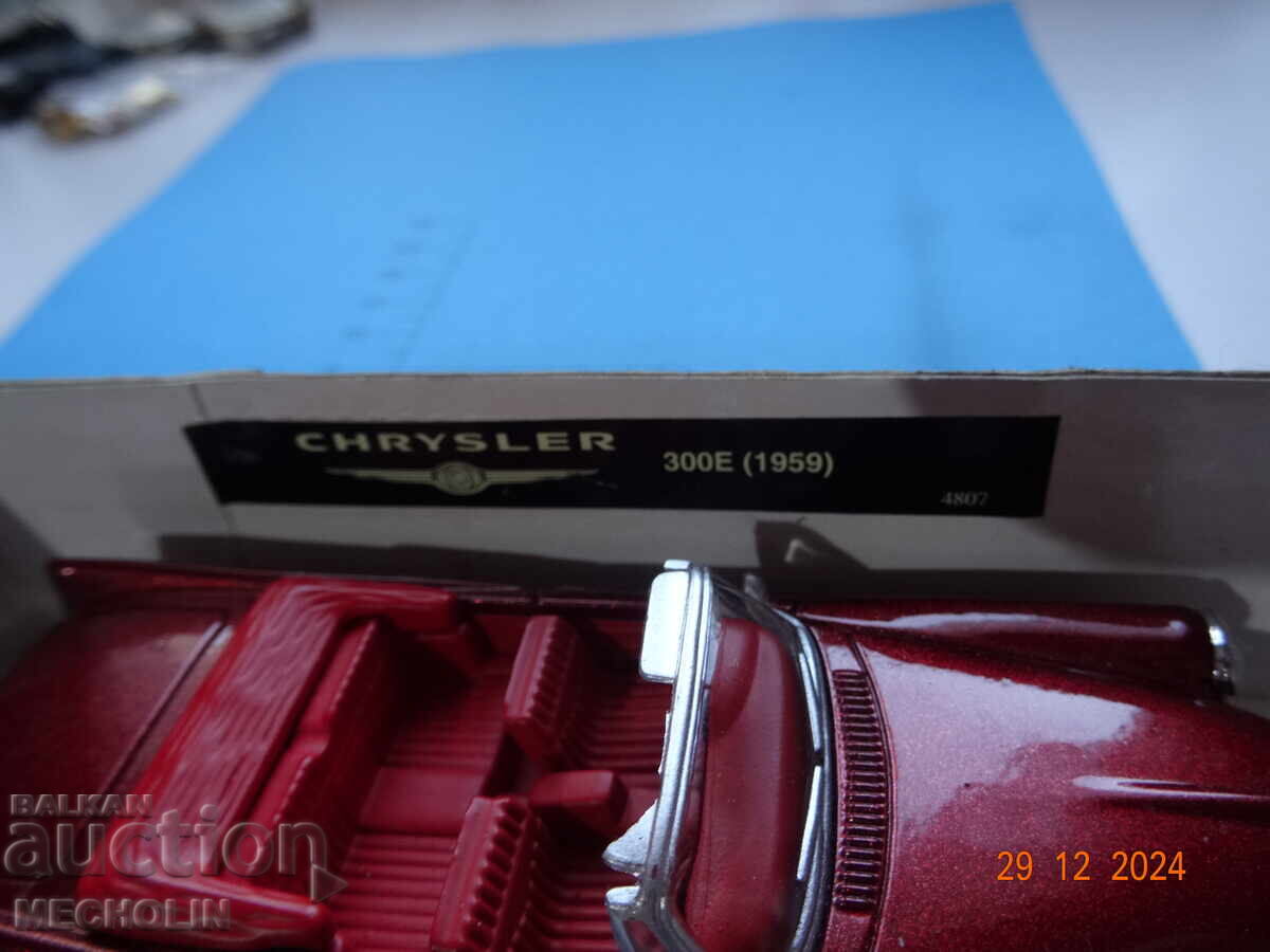 COLLECTIBLE METAL CAR CHRAYSLER 300 E 1959 - 6 COLLECTIBLE METAL CAR CHRAYSLER 300 E 1959 - 6