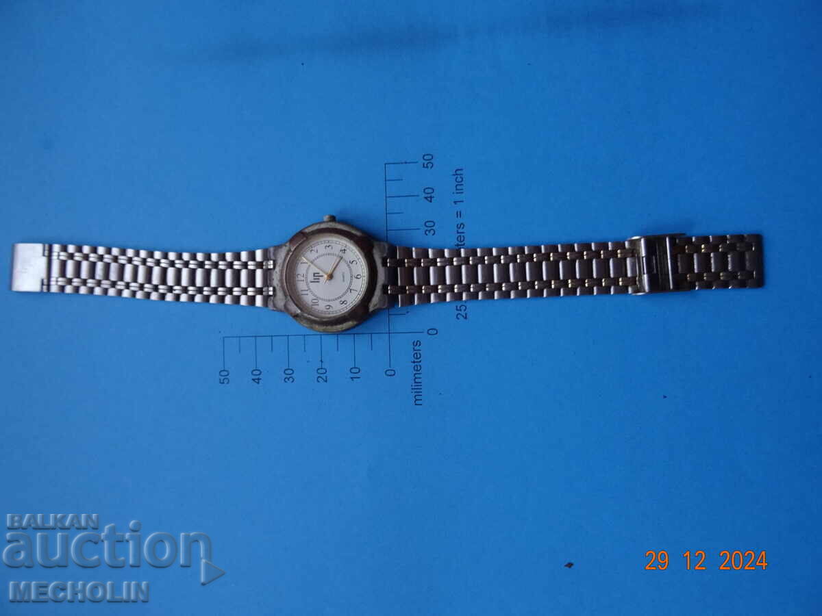 Auction QUARTZ WATCH LIP Auction QUARTZ WATCH LIP