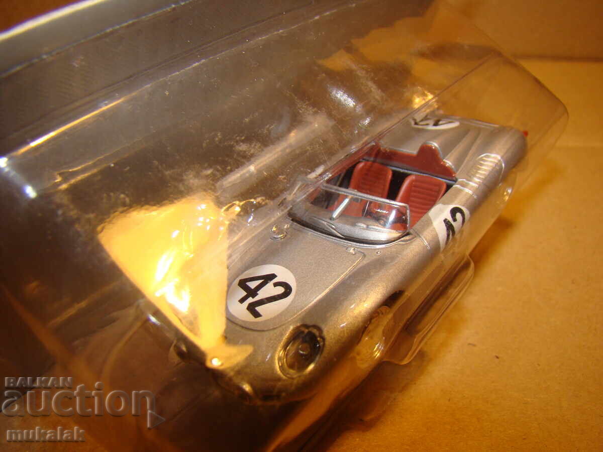 Auction  1/43 PORSCHE MODEL CAR TOY