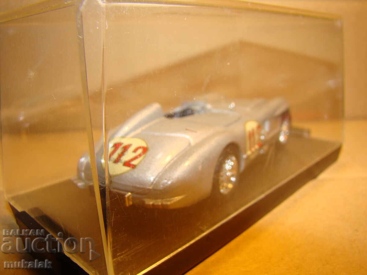 Livrarea 1/43 BRUMM MERCEDES BENZ 300 SLR JUCĂRIE MAȘINĂ