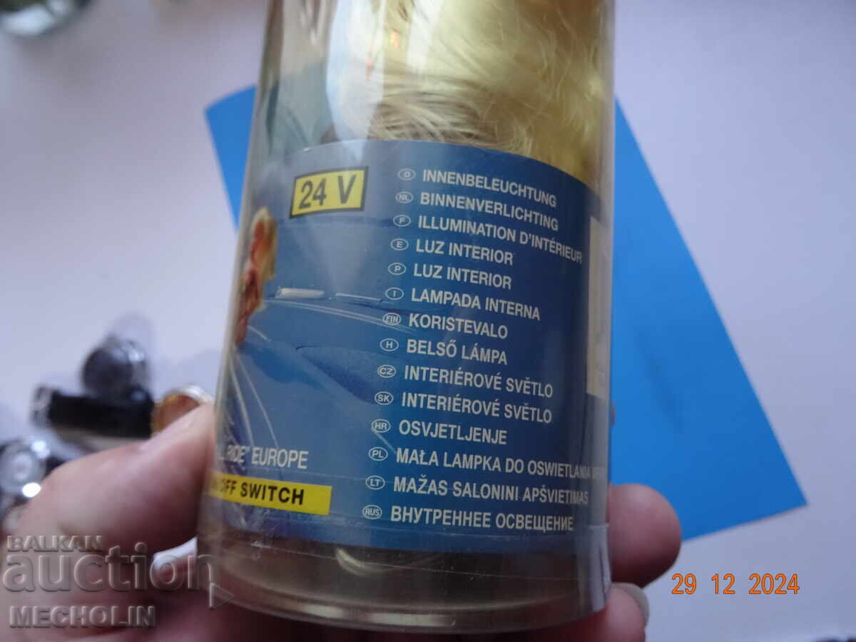 COLLECTOR'S PRIZE WOMAN - 5 COLLECTOR'S PRIZE WOMAN - 5