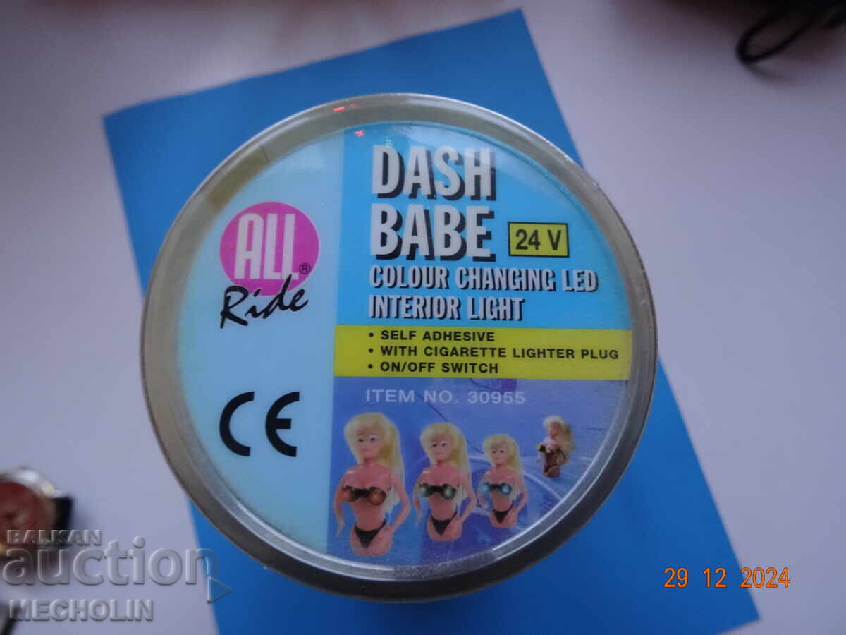 COLLECTOR'S PRIZE WOMAN - 7 COLLECTOR'S PRIZE WOMAN - 7