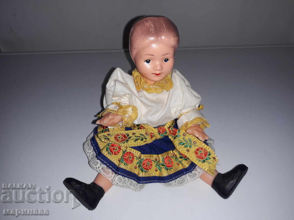 Delivery of OLD DOLL. COSTUME. RUBBER, PLASTIC. GERMANY