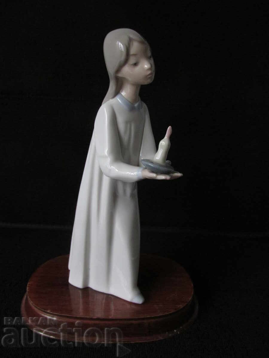 L.L.ARDO figurine