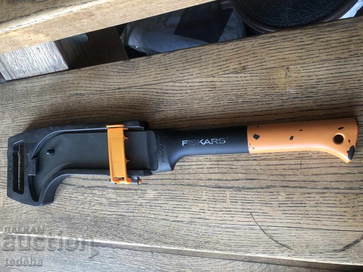 FISKARS AXE ΕΞΑΙΡΕΤΙΚΟ